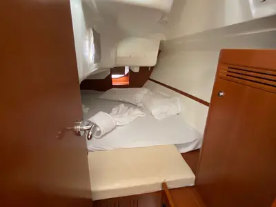 Cabin on Felix, a Beneteau Oceanis 31 sailboat at Procida, Italy