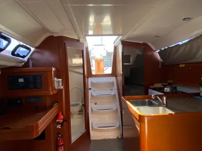 Galley of Felix, a Beneteau Oceanis 31 sailboat at Procida, Italy