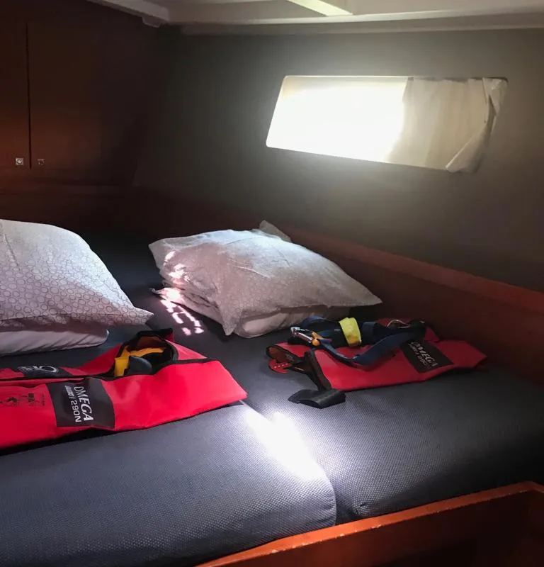 Cabin on Alboran Gin Tonic (Radazul), a Beneteau Oceanis 45 sailboat at El Rosario, Spain