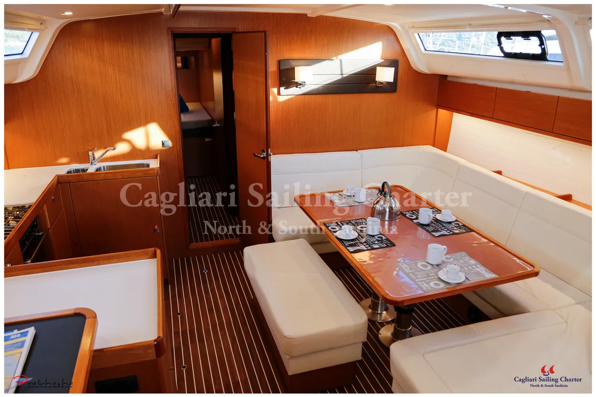 Salon of Liscia Ruja, a Bavaria Cruiser 51 sailboat at Figari/Golfo Aranci, Italy