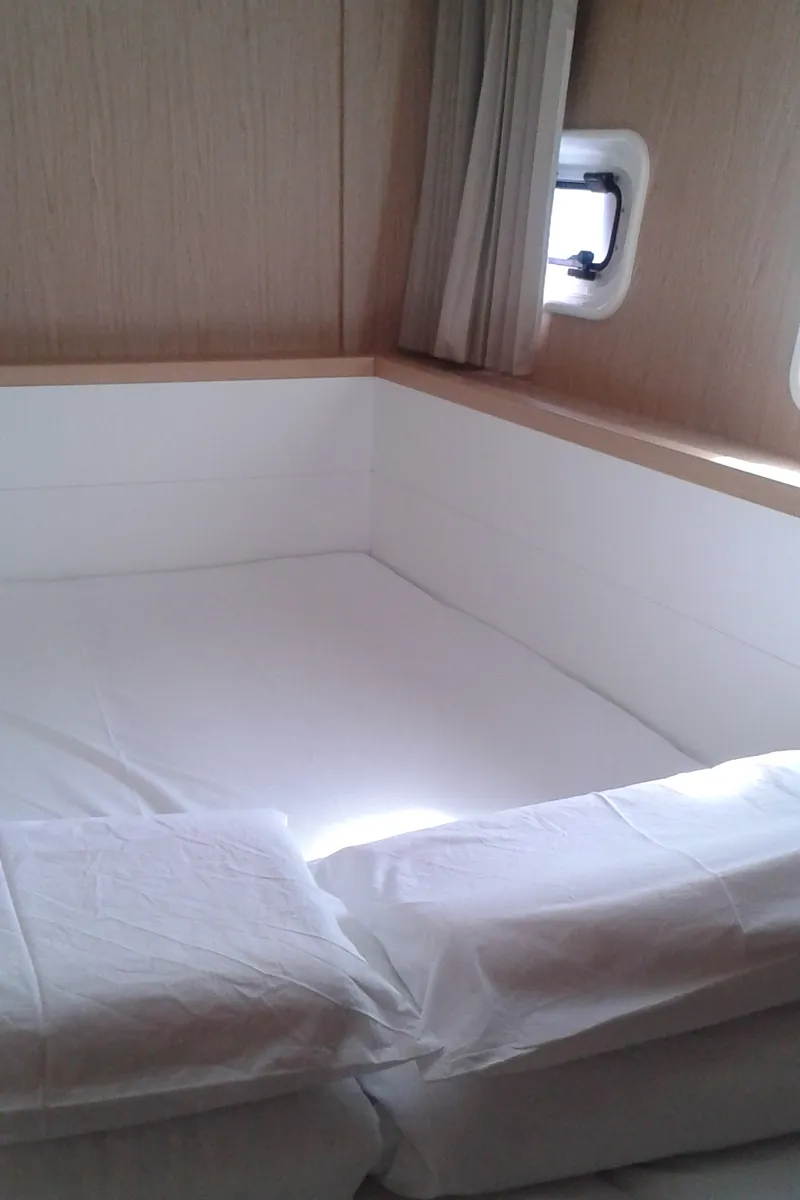 Cabin on Evelina, a Lagoon 400 S2 catamaran at Općina Medulin, Croatia