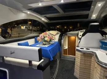 Salon of Marta V, a Grginić jahte Mirakul 40 motor yacht at Split, Croatia