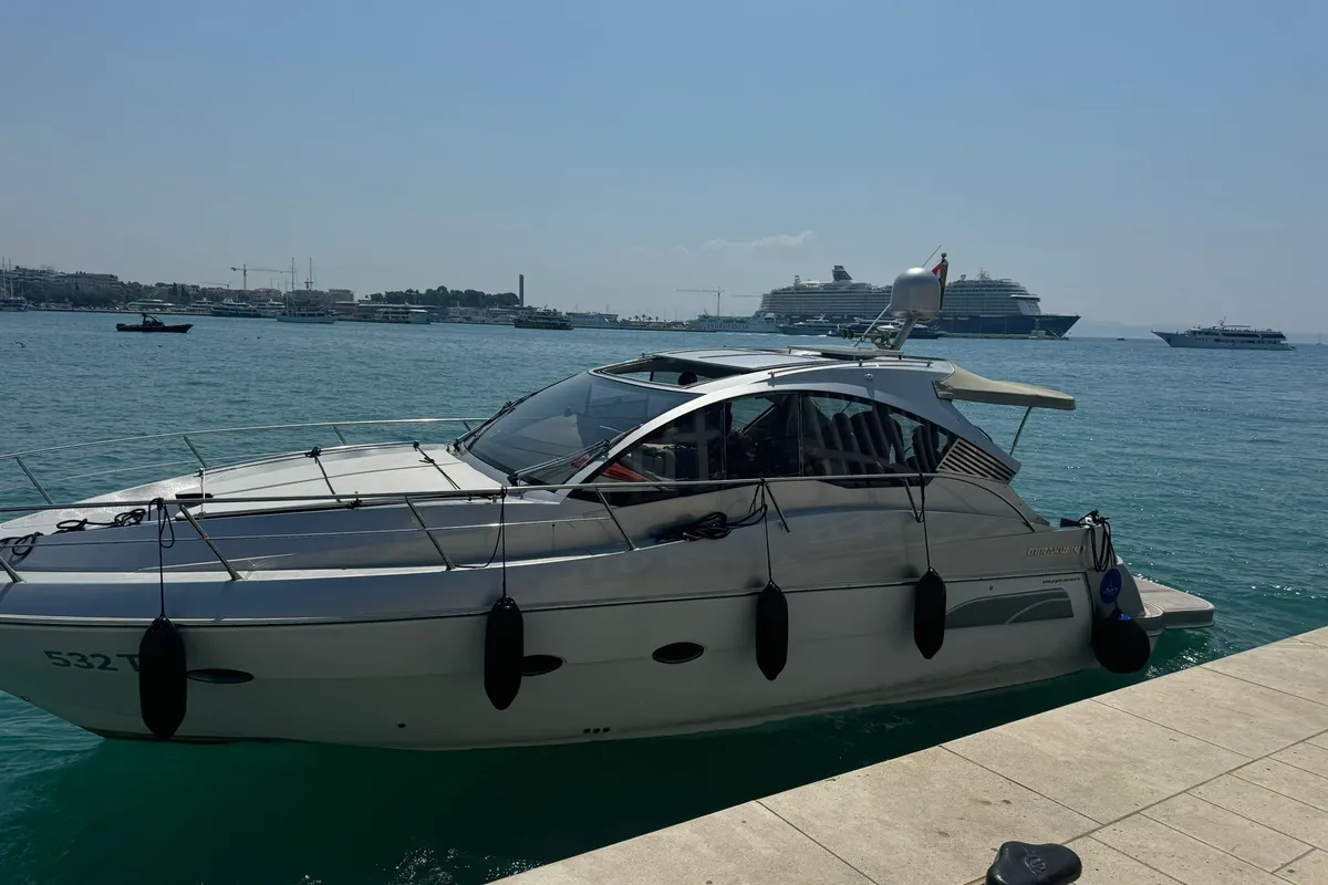 Exterior view of Marta V, a Grginić jahte Mirakul 40 motor yacht at Split, Croatia