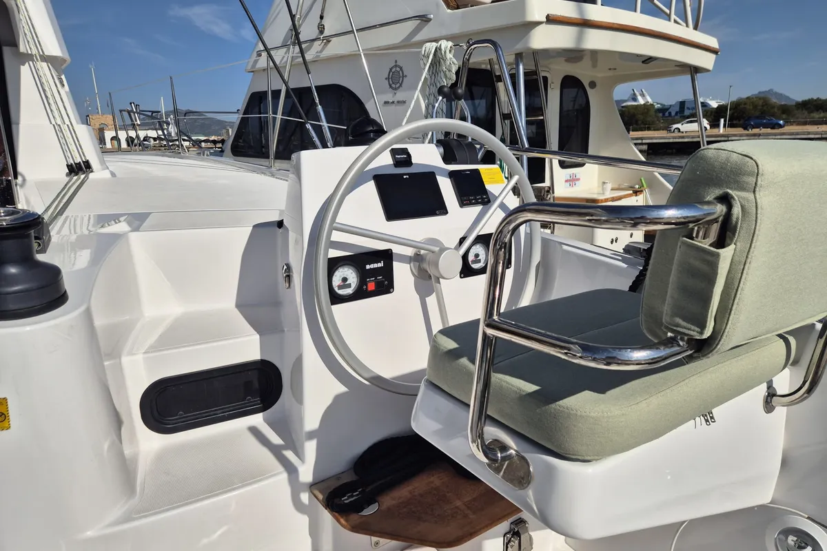 Comfort, a Bali Catsmart catamaran at Alameda, United States