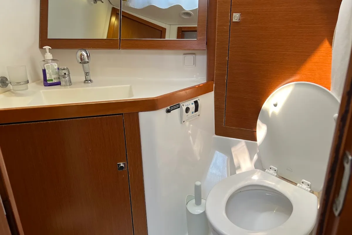 Head on Beautiful Love, a Beneteau Oceanis 45 sailboat at Kontokali, Greece