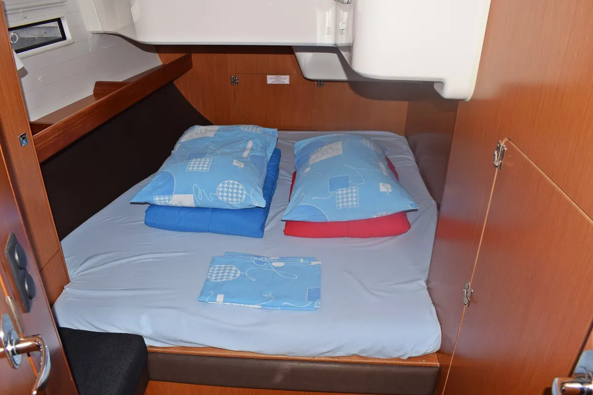 Cabin on Podkamenica, a Bavaria Cruiser 51 sailboat at Grad Kaštela, Croatia