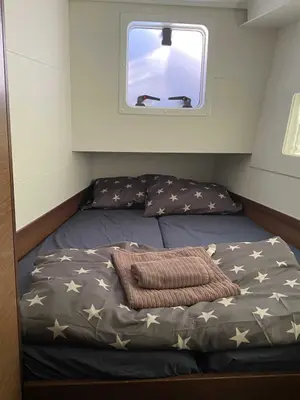 Cabin on Wave elli, a Lagoon 40 catamaran at Grad Trogir, Croatia