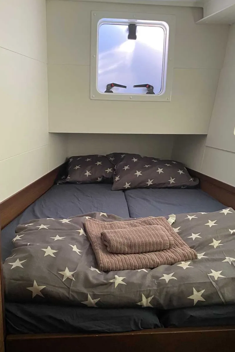 Cabin on Wave elli, a Lagoon 40 catamaran at Grad Trogir, Croatia