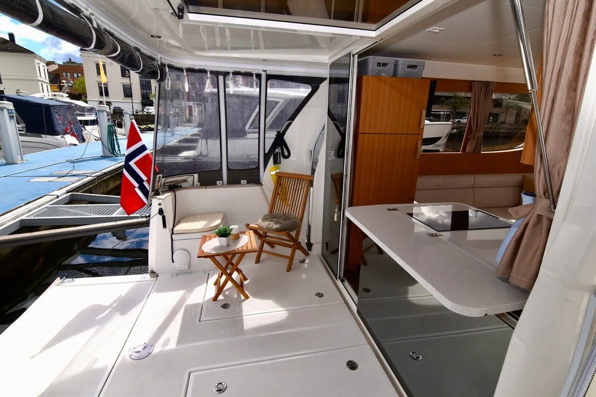 Deck of Kragero, a Greenline 33 motor yacht at Porsgrunn, Norway