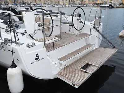 Cockpit of Madelon, a Beneteau Oceanis 40.1 sailboat at Alameda, United States