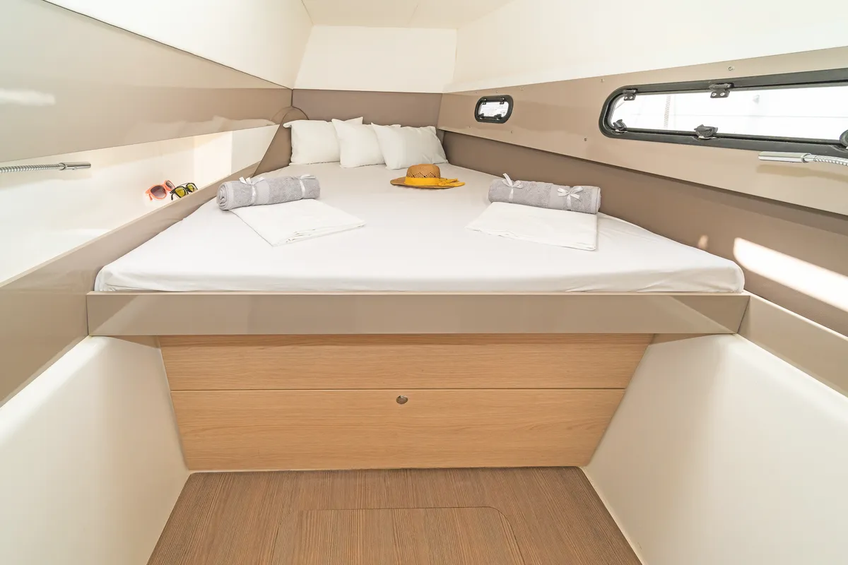 Cabin on Anemoskala, a Bali 4.1 catamaran at Kontokali, Greece