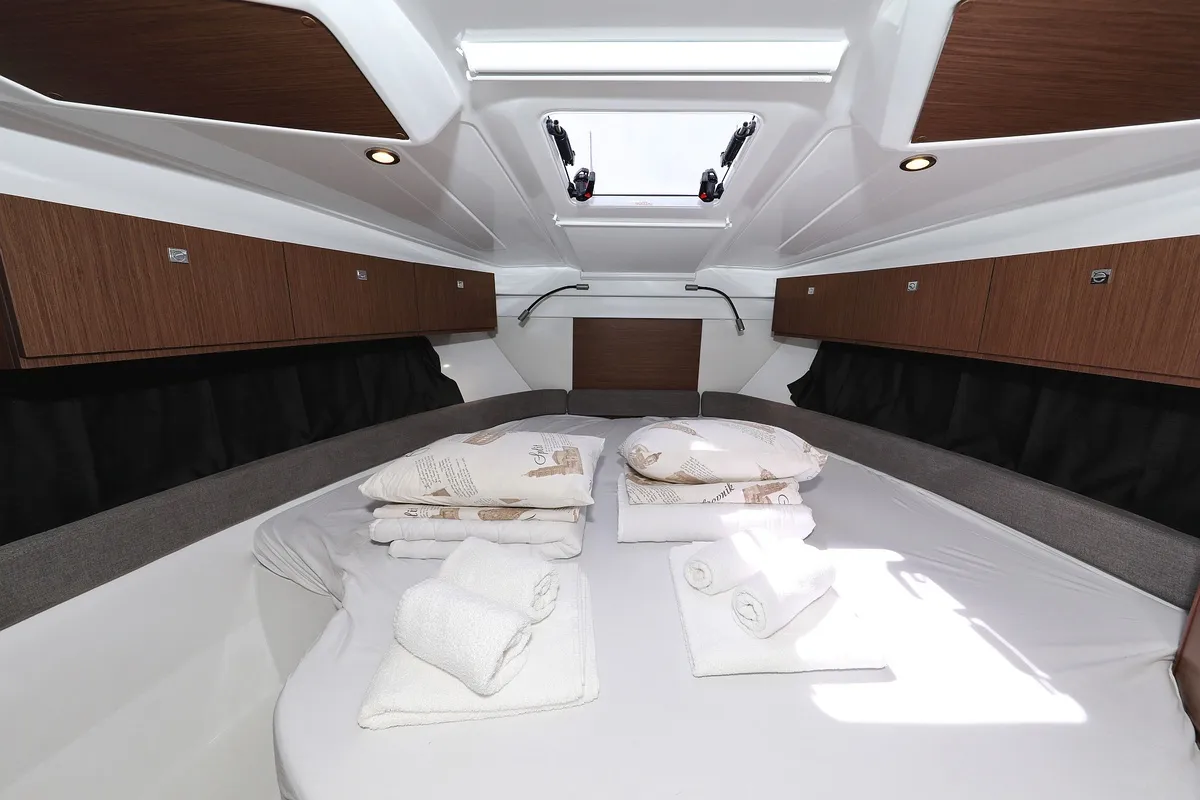 Cabin on Aurora, a Beneteau Antares 9 OB motorboat at Pirovac, Croatia