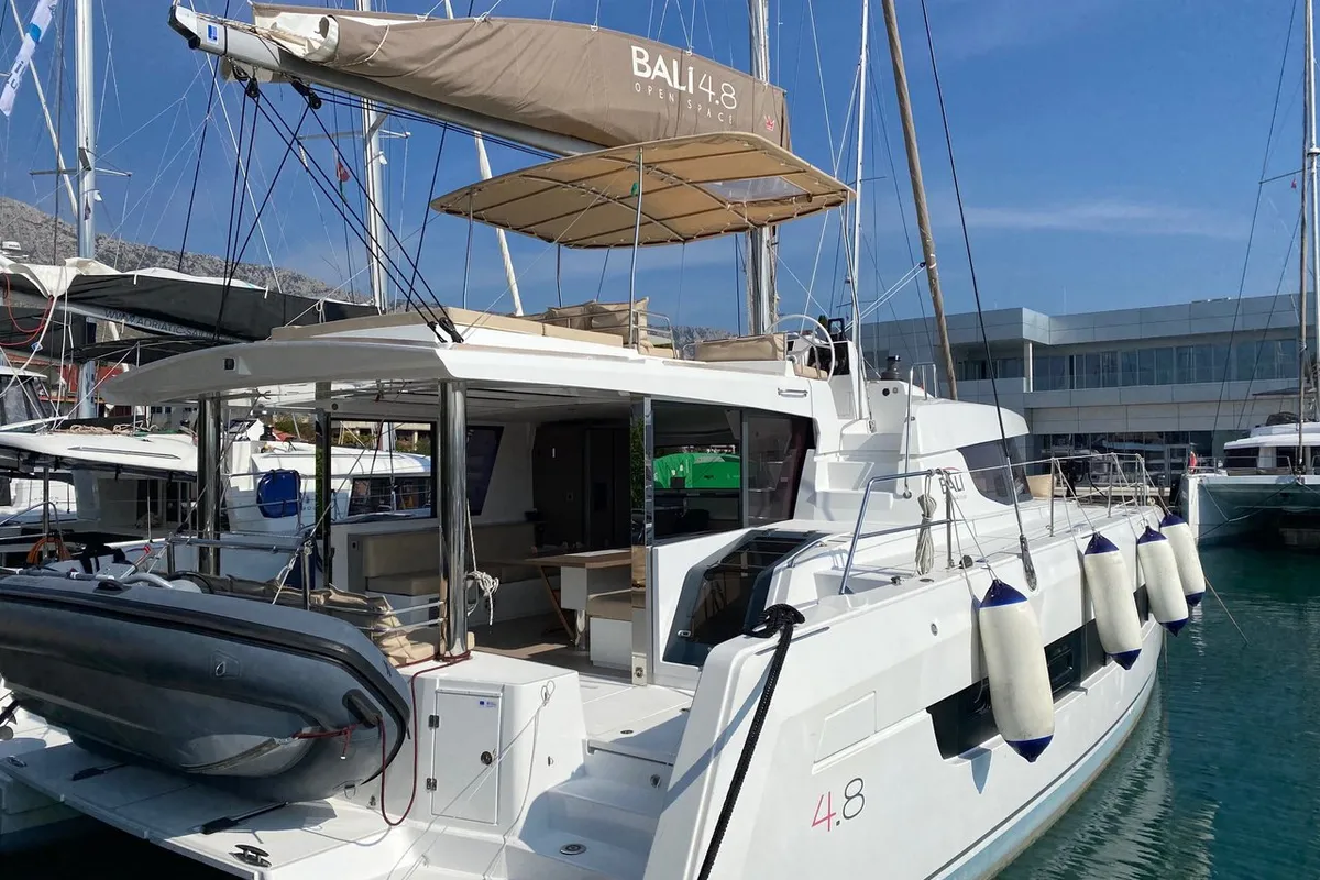 Exterior view of Baša, a Bali 4.8 catamaran at Grad Kaštela, Croatia