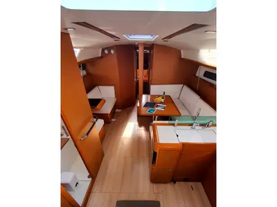 Salon of Kalli Zoi II, a Jeanneau Sun Odyssey 449 sailboat at Benitses, Greece
