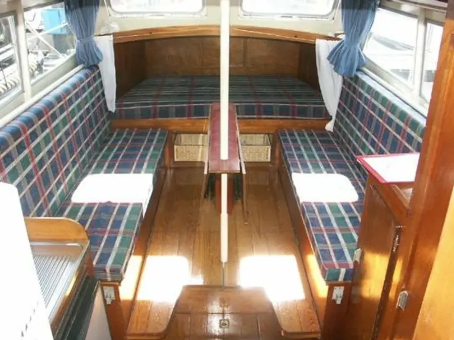 Cabin on Palomino, a Gulet Doerak 950 motorboat at Woudsend, Netherlands