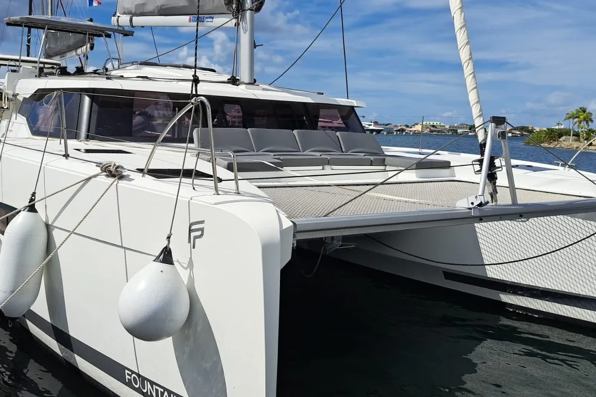 MARGUERITE, a Fountaine Pajot Astréa 42 catamaran at Propriano, France