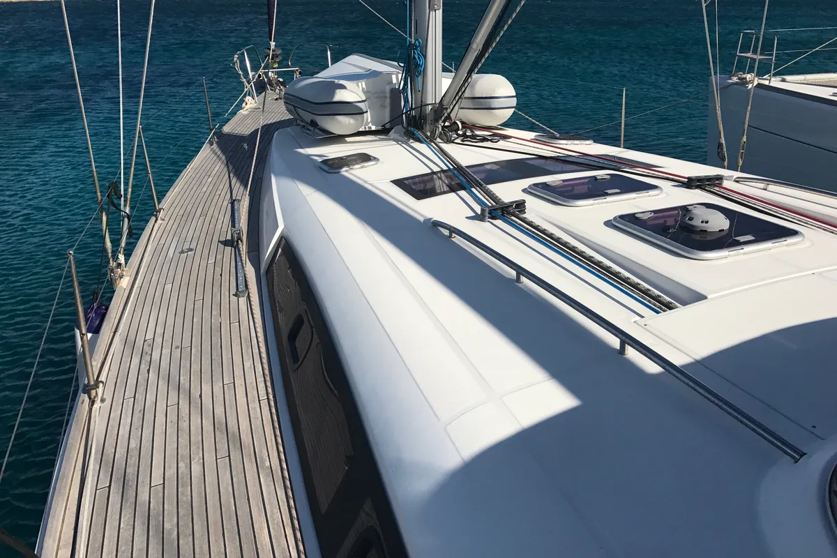 Exterior view of Spica, a Beneteau Oceanis 50 Family sailboat at Olbia, Italy