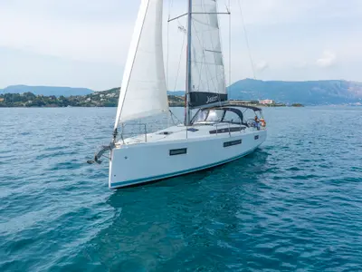 Zheng Yi Sao (郑一嫂), a Jeanneau Sun Odyssey 410 sailboat at Athens, Greece