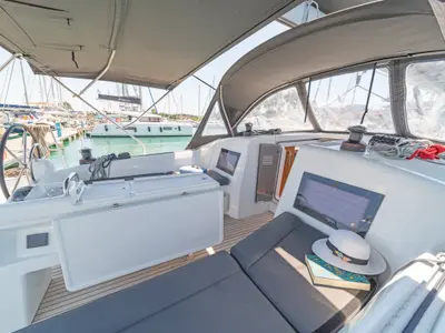 Zheng Yi Sao (郑一嫂), a Jeanneau Sun Odyssey 410 sailboat at Athens, Greece