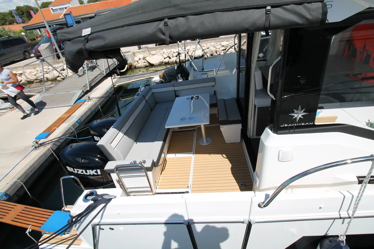 Deck of Navis Amoris, a Jeanneau Merry Fisher 895 Serie2 motorboat at Grad Biograd na Moru, Croatia