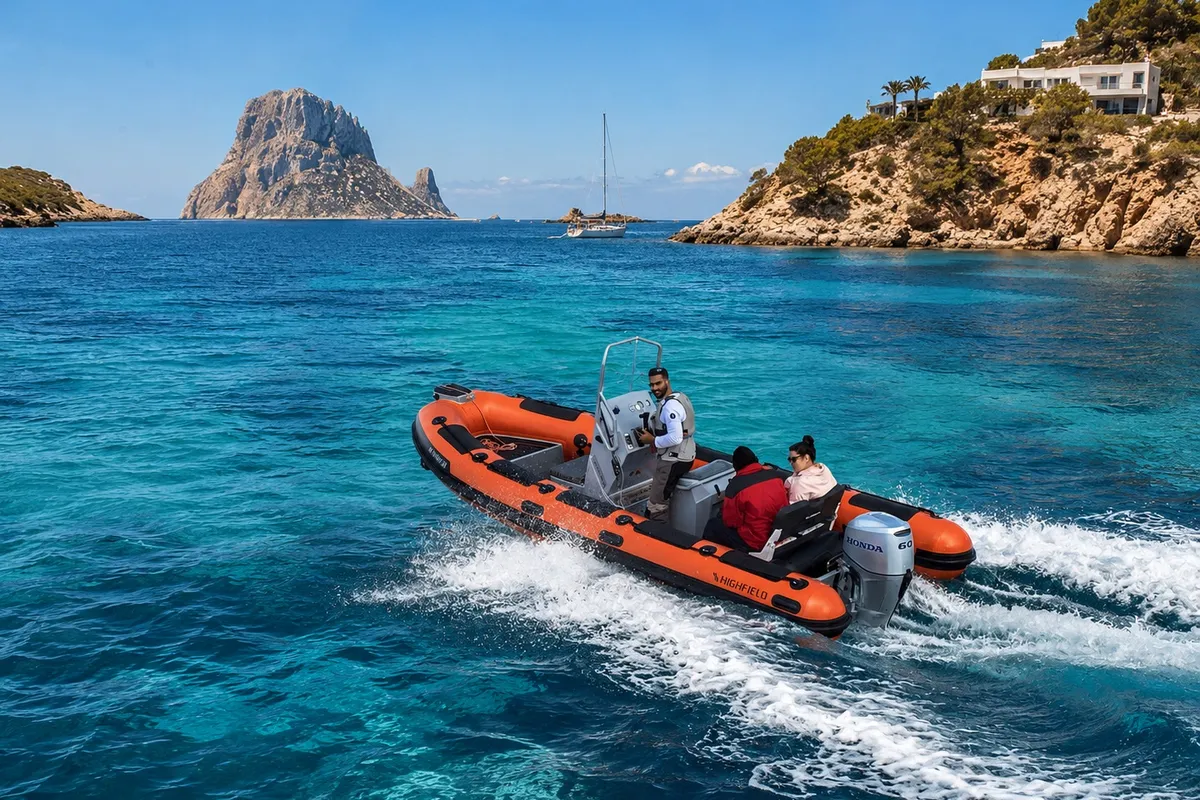 Highfielf Patrol 530, a Motorboat motorboat at Santa Eulària des Riu, Spain