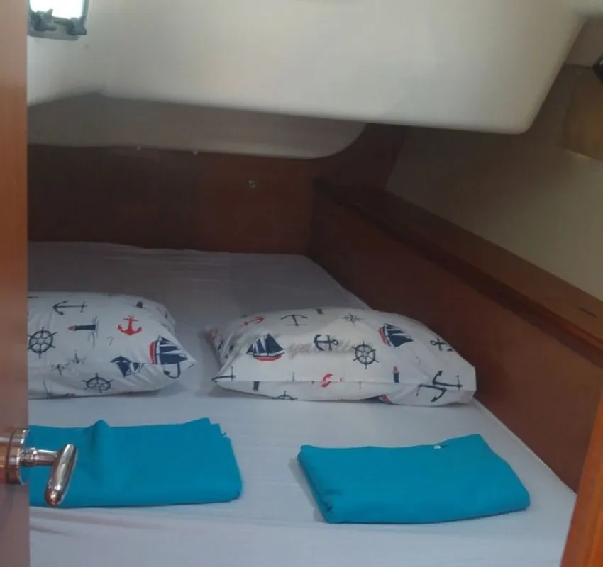 Cabin on Filadelfo, a Beneteau Oceanis 43.4 sailboat at Fethiye, Turkey