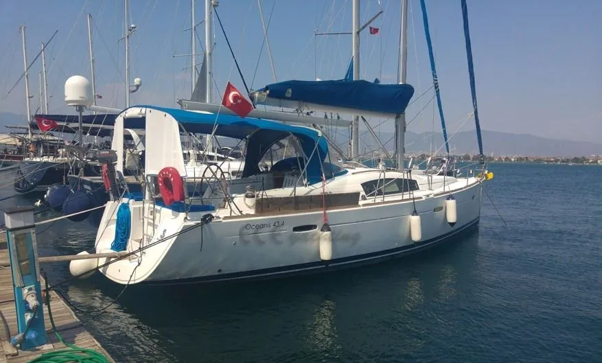 Exterior view of Filadelfo, a Beneteau Oceanis 43.4 sailboat at Fethiye, Turkey