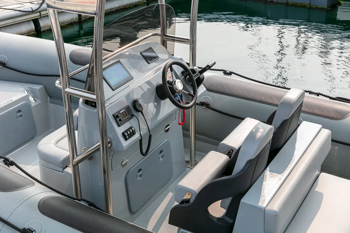 Cockpit of Fog, a Gulet Vanguard DR-760 motorboat at Baiona, Spain