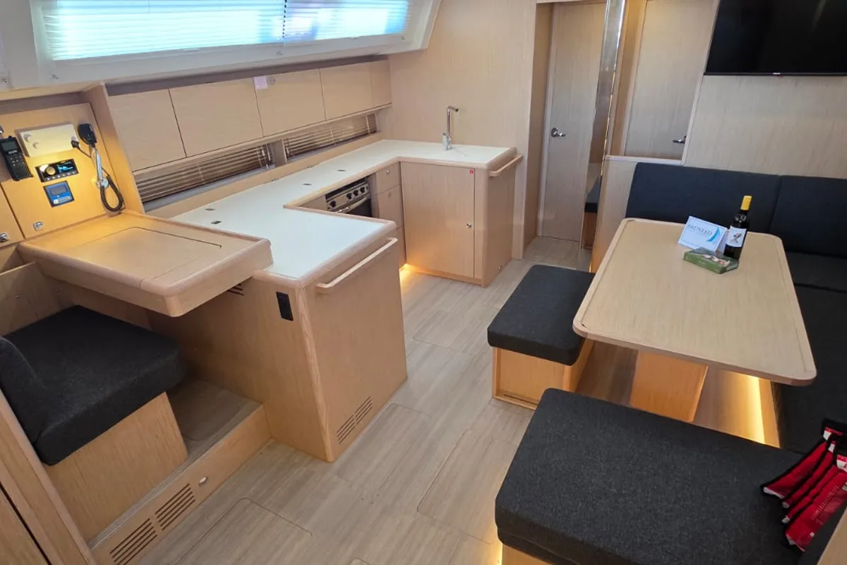 Salon of Payetra, a Bavaria C46 sailboat at Zadar, Croatia
