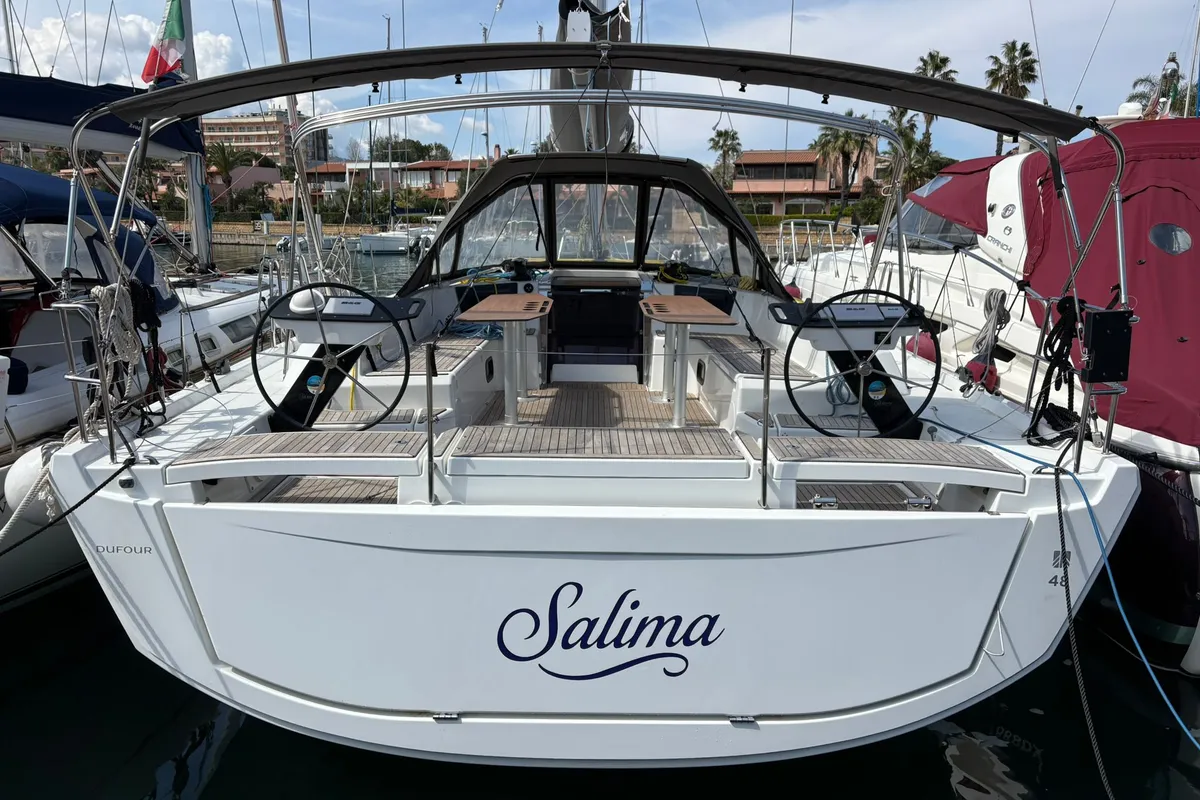 Salima, a Dufour 48 sailboat at Tonnarella, Italy