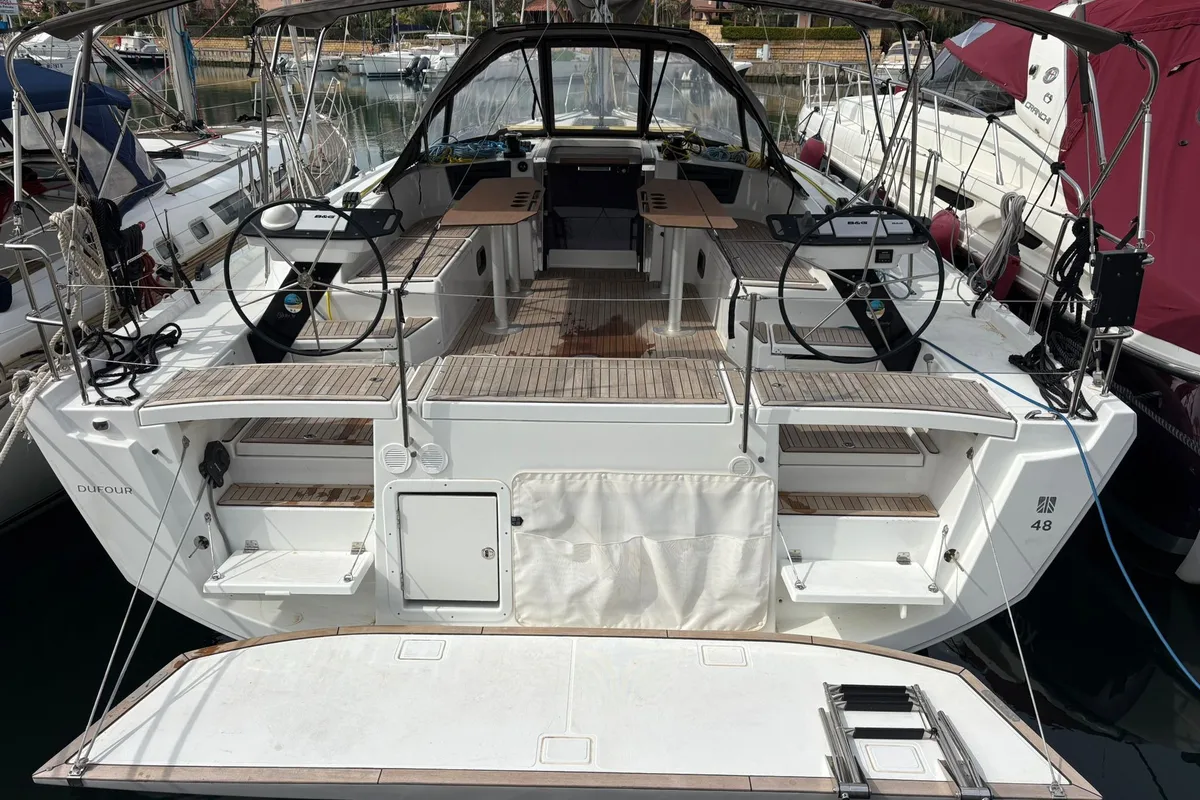 Exterior view of Salima, a Dufour 48 sailboat at Tonnarella, Italy