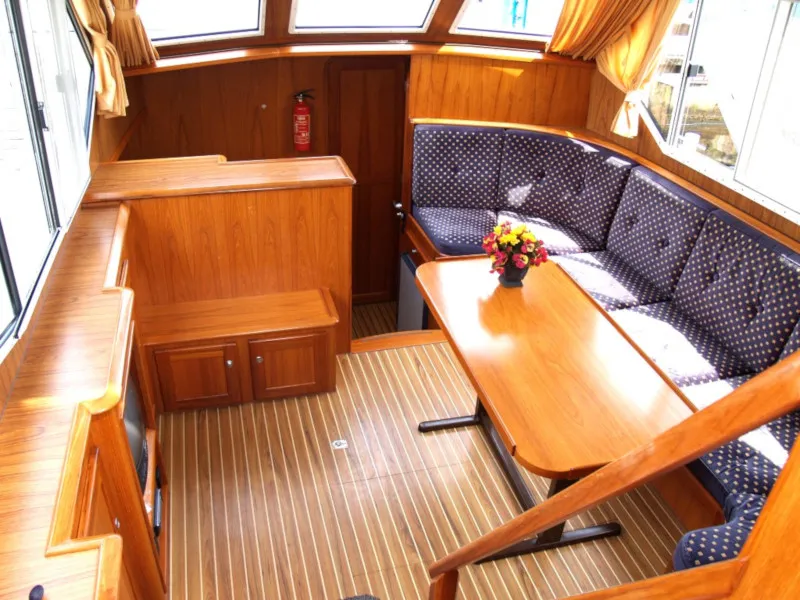 Salon of De Drait Renal 36, a motorboat at Drachten, Netherlands