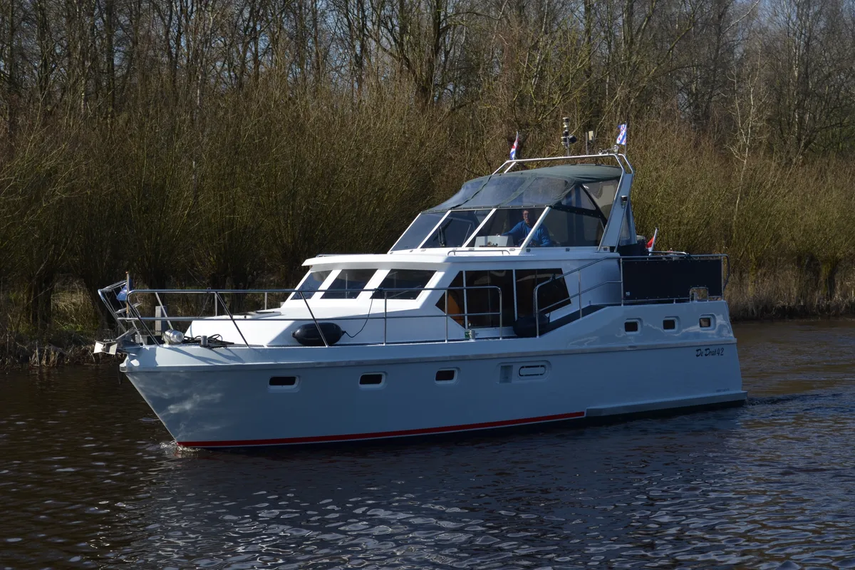 Exterior view of De Drait Renal 36, a motorboat at Drachten, Netherlands