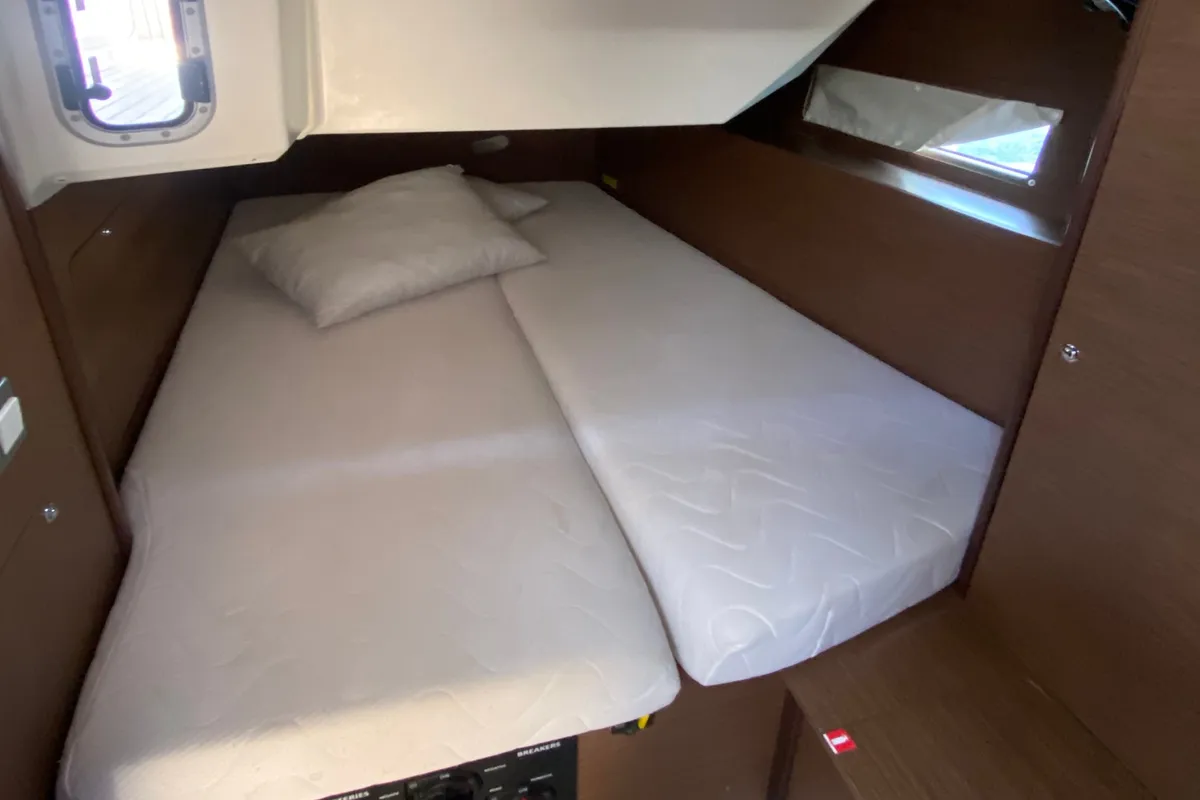 Cabin on ARIA, a Beneteau Oceanis 40.1 sailboat at Municipal Unit of Lefkada, Greece