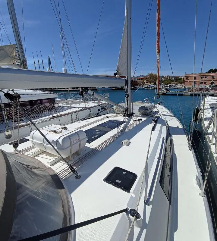 Exterior view of Alissa, a Bavaria Cruiser 51 sailboat at Palma de Mallorca, Spain