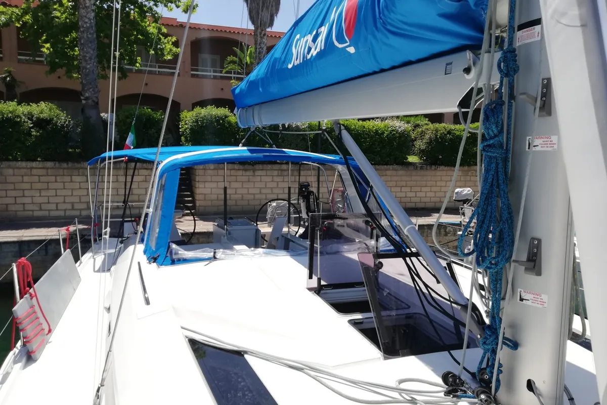 Deck of San Blas, a Beneteau Oceanis 51.1 sailboat at Tonnarella, Italy