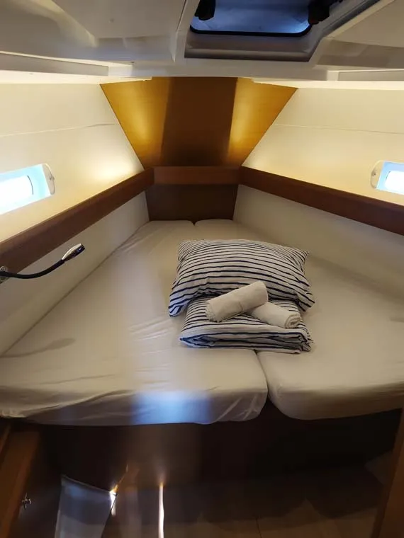 Cabin on Mango Tango, a Jeanneau Sun Odyssey 419 sailboat at Trogir, Croatia