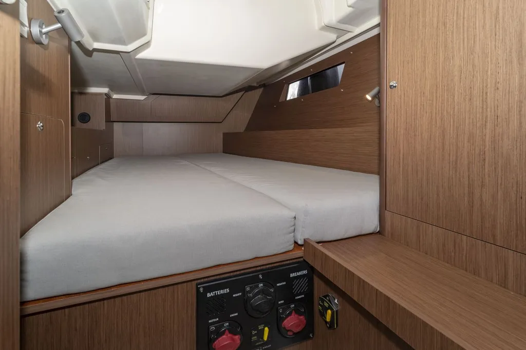 Cabin on Passepartout, a Beneteau Oceanis 41.1 sailboat at Port de Pollença, Spain