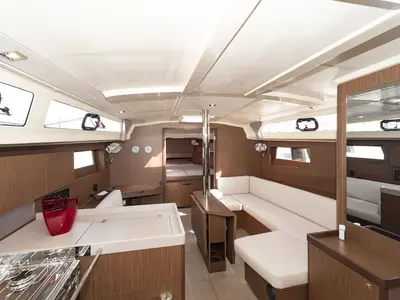 Salon of Passepartout, a Beneteau Oceanis 41.1 sailboat at Port de Pollença, Spain