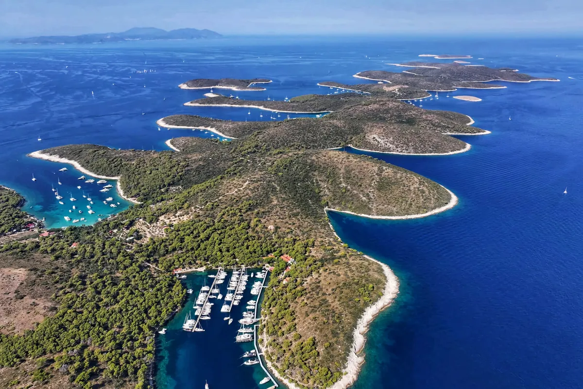 UNPLUGGED, a Prestige 46 Fly motor yacht at Split, Croatia