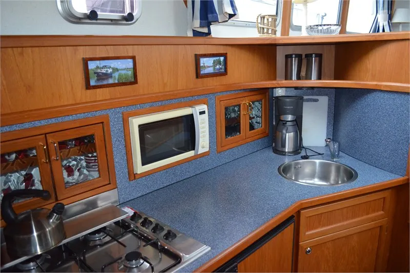 Galley of Michelle, a De Drait Kotterjacht 12.2 GL motorboat at Woudsend, Netherlands