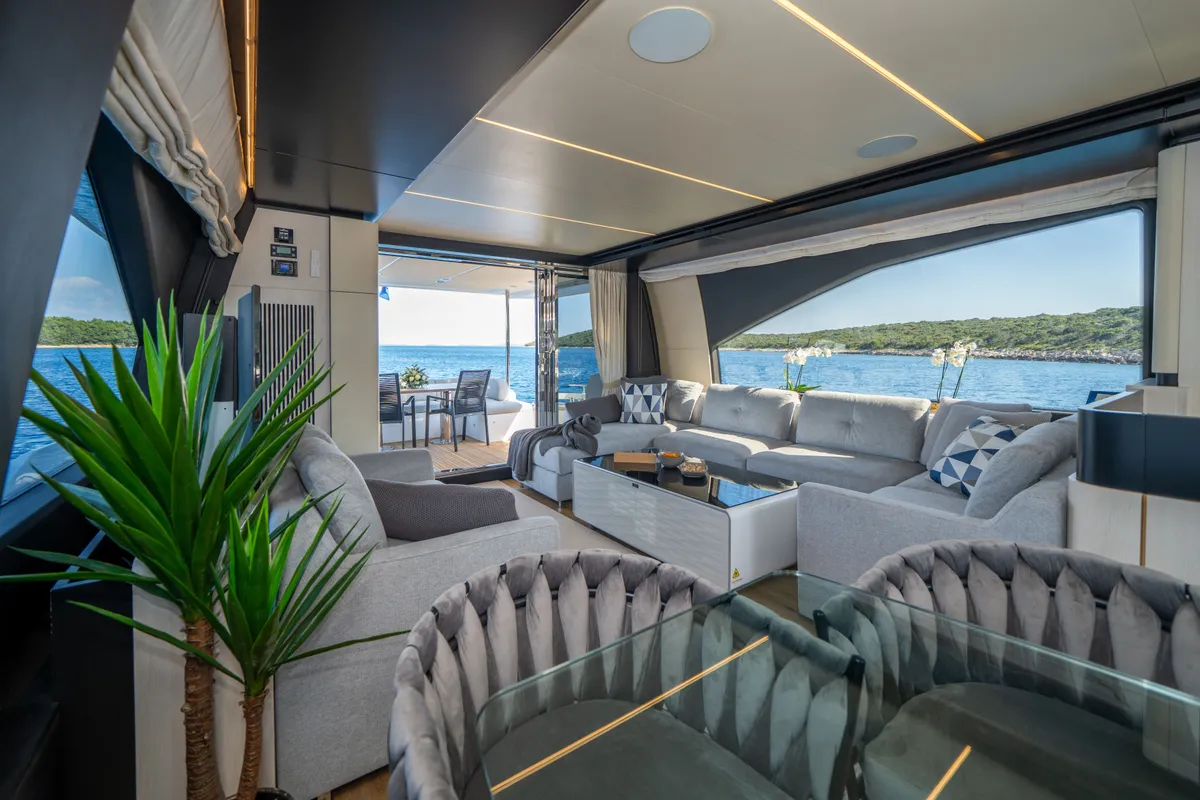 Relax of Croatia, a Azimut 72 Fly motor yacht at Općina Sukošan, Croatia