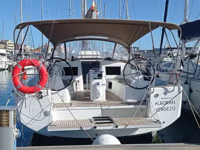 Cockpit of Verdejo (Las Galletas), a Jeanneau Sun Odyssey 410 sailboat at Elephant Butte Estates, United States