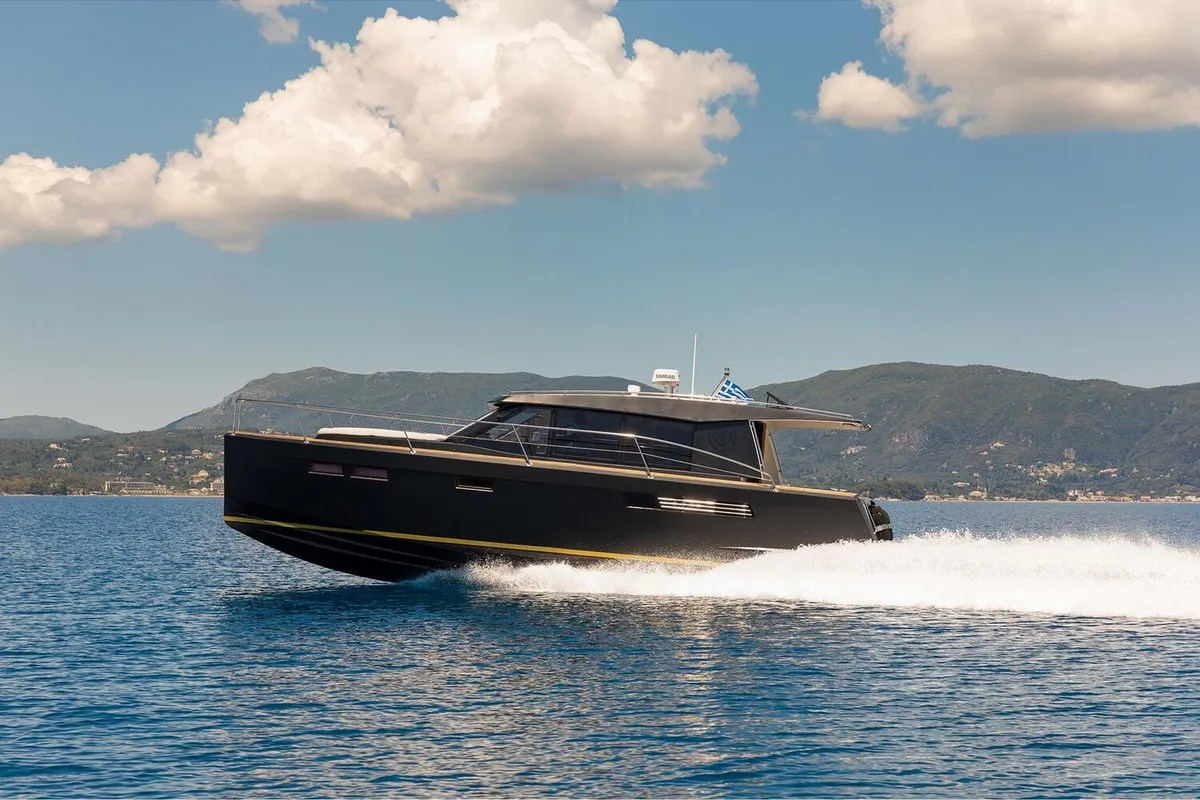 Shine IV, a Fjord 40 Cruiser motorboat at Kontokali, Greece