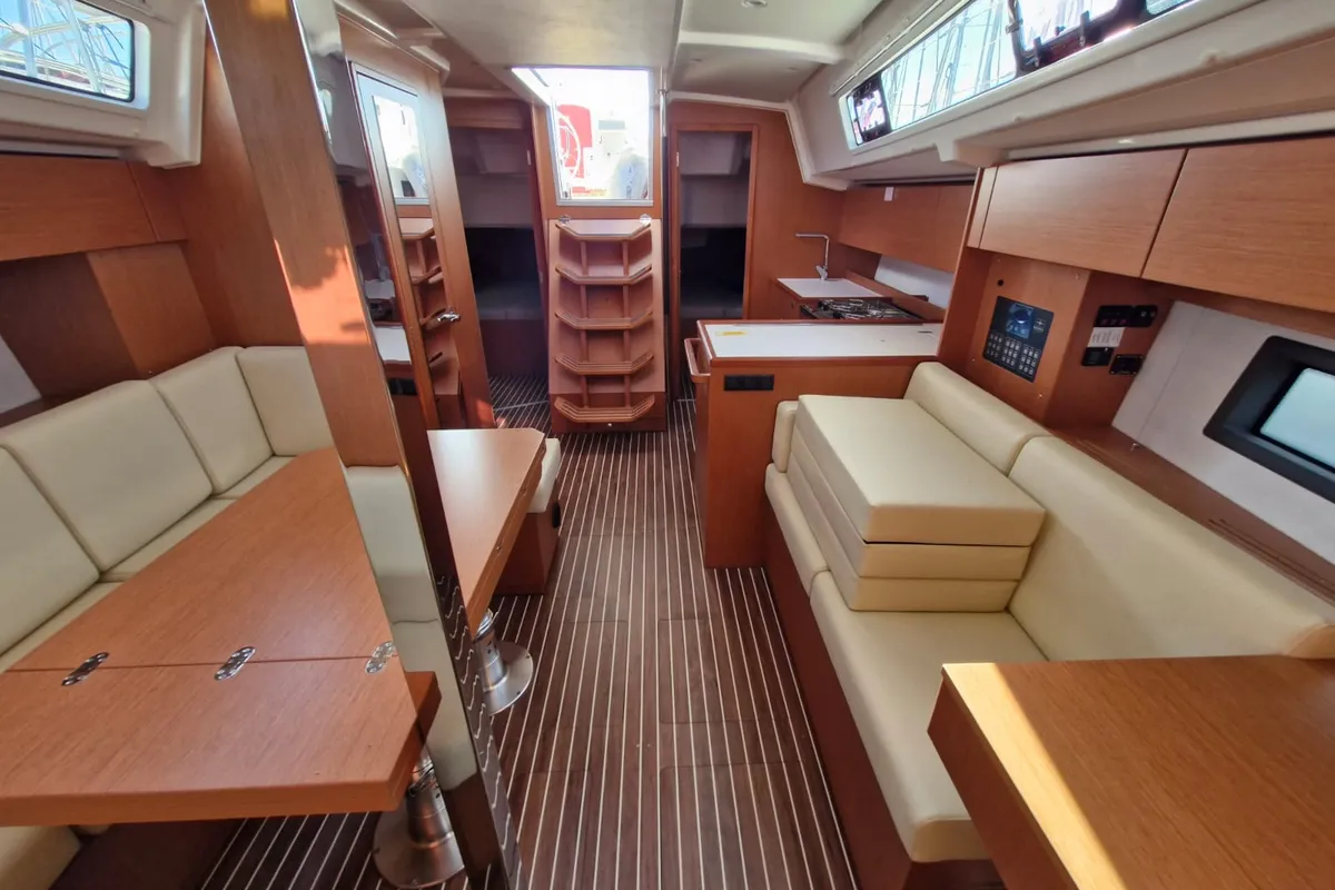 Salon of Williams, a Bavaria C38 sailboat at Grad Pula, Croatia