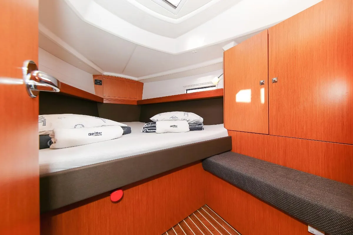 Cabin on Malo Angeline, a Bavaria Cruiser 37 sailboat at Punat, Croatia
