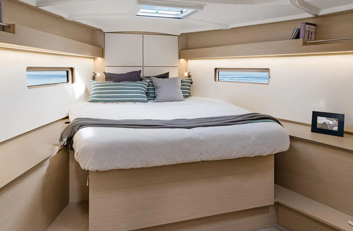 Cabin on Naomi, a Beneteau Oceanis 40.1 sailboat at Primošten, Croatia