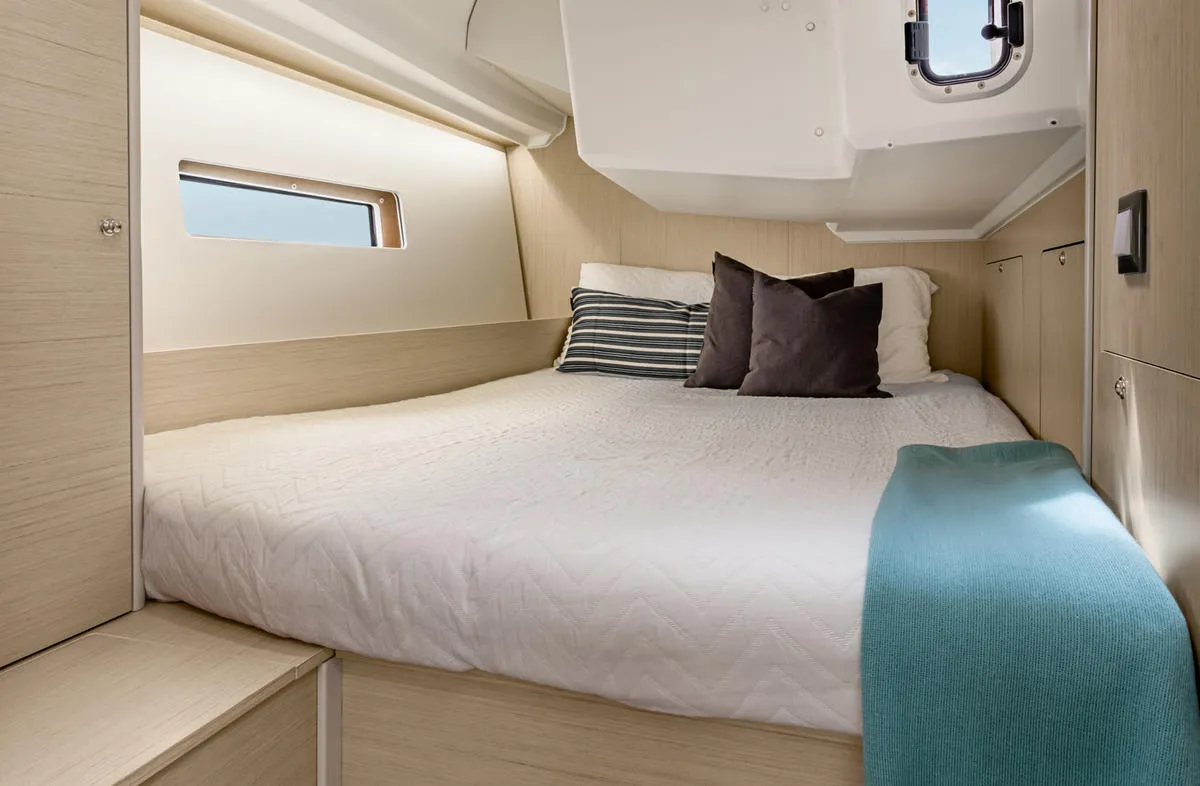 Cabin on Naomi, a Beneteau Oceanis 40.1 sailboat at Primošten, Croatia