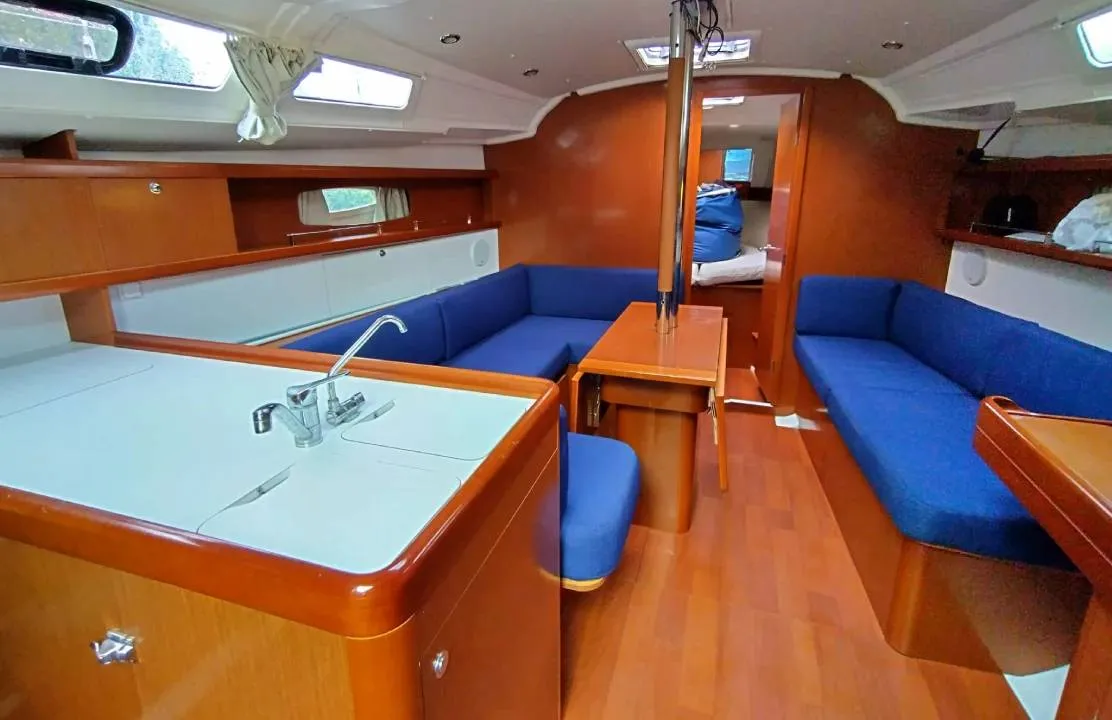 Salon of Bandiagara, a Beneteau Oceanis 37 sailboat at Saint-Cast-le-Guildo, France