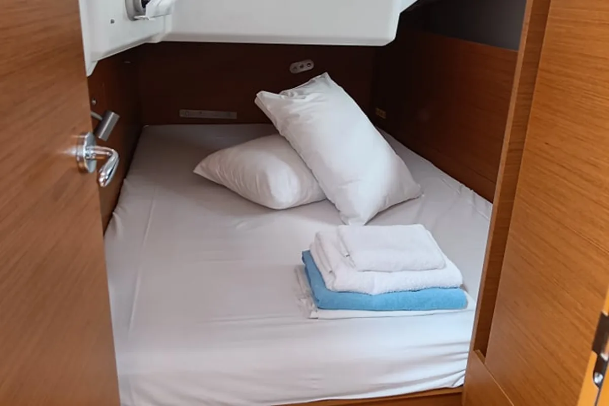 Cabin on Nerea, a Jeanneau Sun Odyssey 410 sailboat at Loutraki, Greece